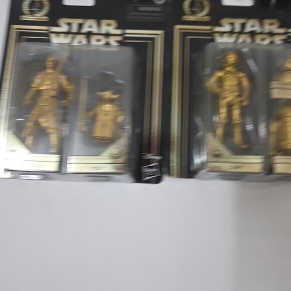 Star Wars Commemorative Edition GOLD Lot Of 5 Carded Figures New 1980-2019 New - Picture 5 of 7